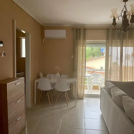 Helenas Appartamento Nea Kallikrateia