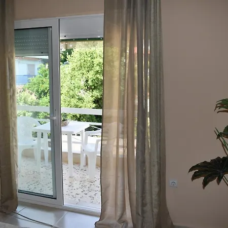 Helenas Appartement Nea Kallikrateia